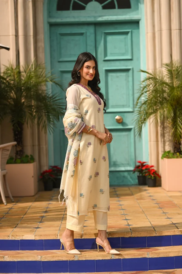 Cream Spring Kota Doriya Thread Work Embroidery Suit Set with Lace - Image 6