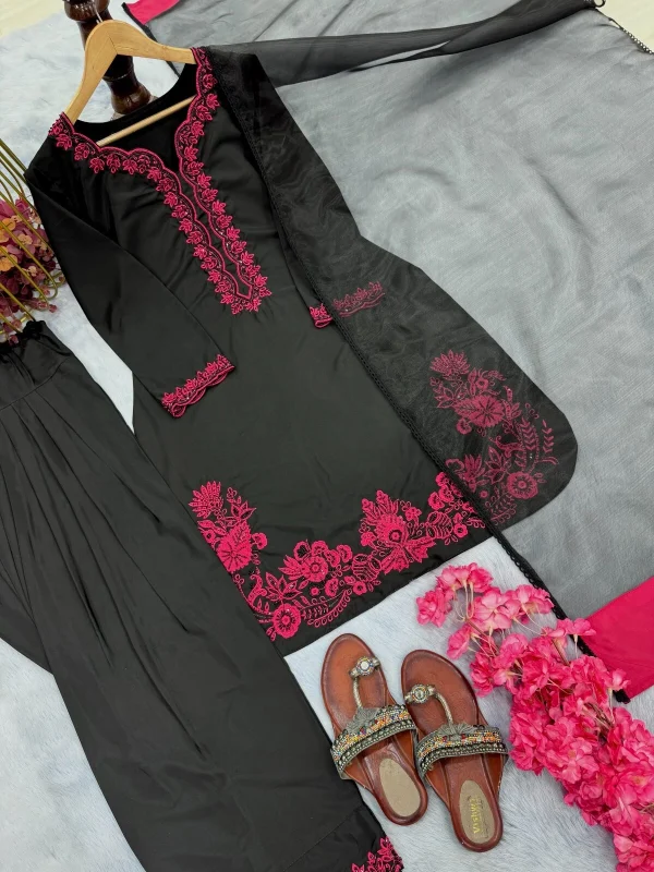 Ready To Wear Suits Indian Wedding Party bollywood - Image 4